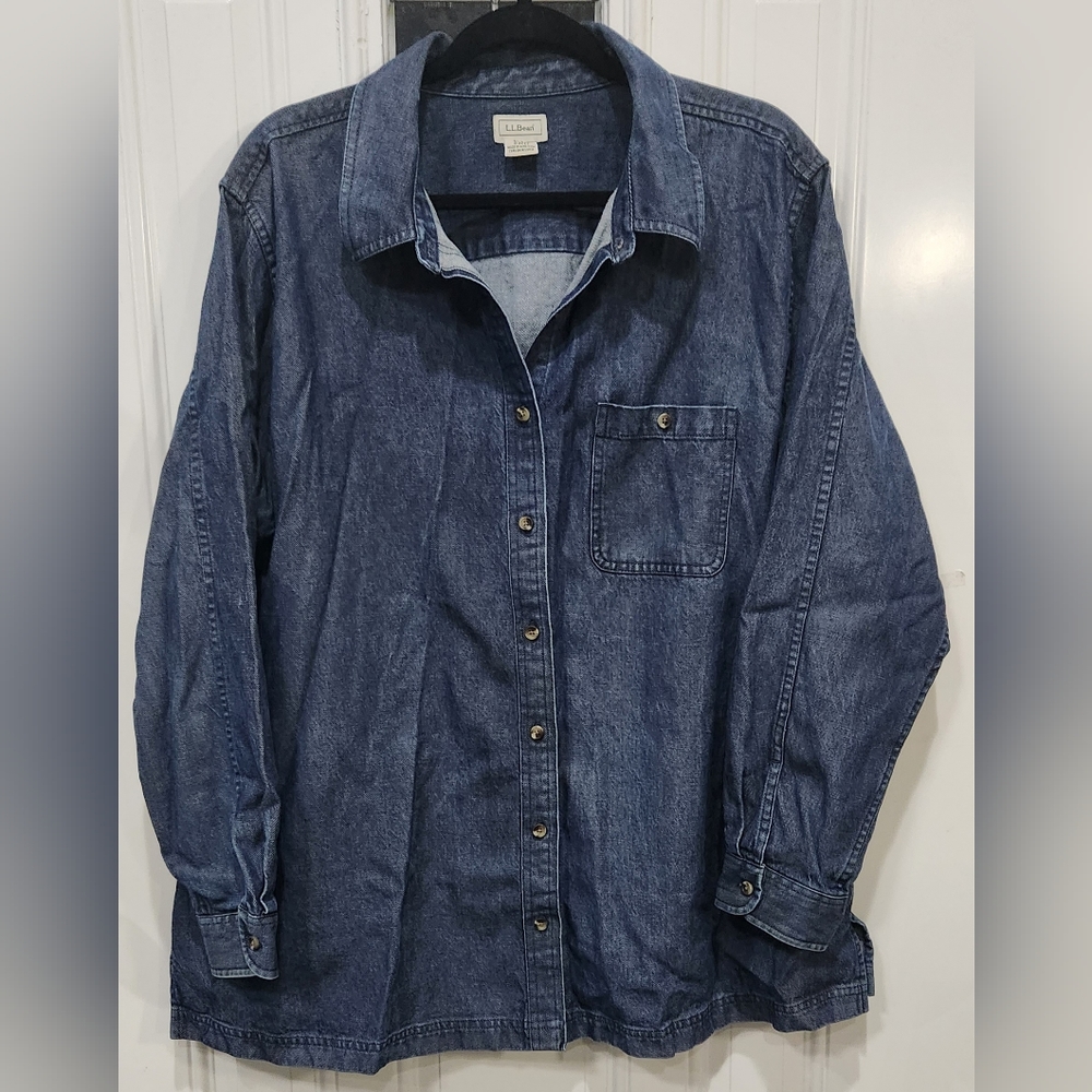 L.L. Bean blue denim shacket women's size 2XT